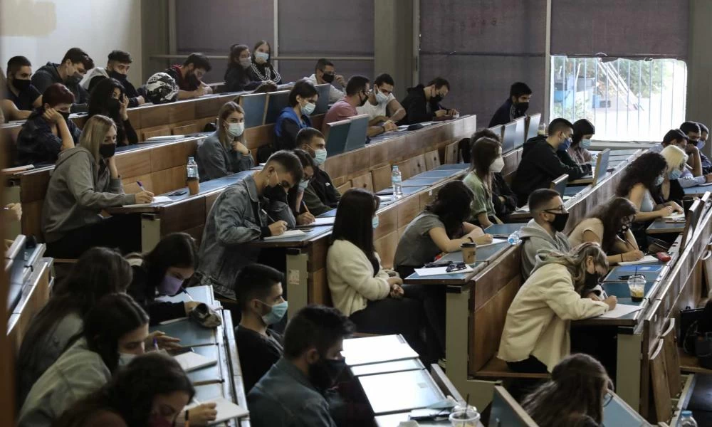 Αλλαγές στα Πανεπιστήμια: Ο φοιτητής θα μπαίνει σε σχολή και όχι σε τμήμα – Τι θα γίνει με τις Πανελλήνιες
